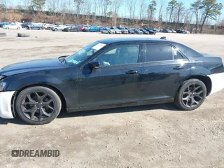 2021 Chrysler 300 with VIN 2C3CCABG8MH606625, listed as a IAAI auction lot 41843582 with 91,685 mi miles. Bid and sale history available at carsss.com. Image 14.