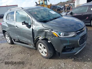 2017 Chevrolet Trax LT with VIN KL7CJPSB4HB167833, listed as a IAAI auction lot 41673007 with 81,333 mi miles. Bid and sale history available at carsss.com. Image 1.