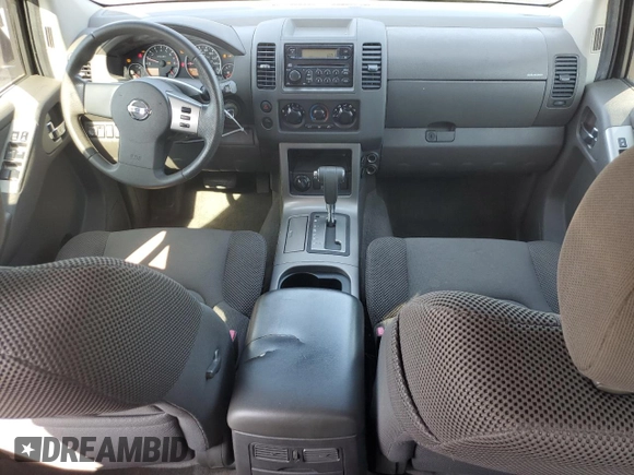 2007 Nissan Pathfinder SE z VIN 5N1AR18W87C637358, wystawiony jako Copart lot #61691545 z przebiegiem 97 134 mil mil oraz Czysty tytuł • Clean title. Historia ofert i sprzedaży dostępna na DreamBid. Obrazek 8.