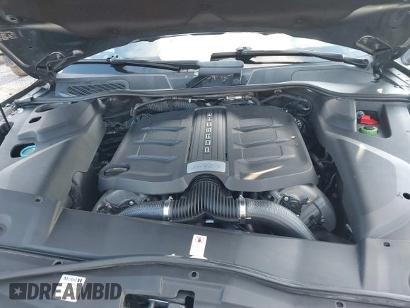 2018 Porsche Cayenne S z VIN WP1AB2A22JLA60905, wystawiony jako IAAI lot #41172757 z przebiegiem 84 396 mil mil oraz . Historia ofert i sprzedaży dostępna na DreamBid. Obrazek 10.