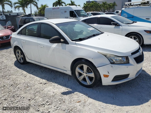 2014 Chevrolet Cruze 2LT with VIN 1G1PE5SB1E7377052, listed as a Copart auction lot 48612595 with 95,310 mi miles and Clean Title. Bid and sale history available at carsss.com. Image 4.
