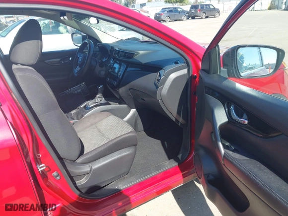 2018 Nissan Rogue Sport SV with VIN JN1BJ1CP9JW164787, listed as a IAAI auction lot 41988580 with 167,001 mi miles. Bid and sale history available at carsss.com. Image 5.