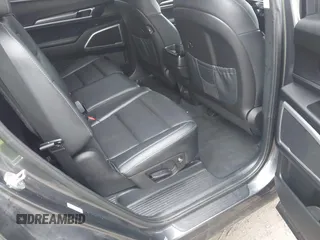 2022 Kia Telluride LX with VIN 5XYP2DHC9NG236937, listed as a IAAI auction lot 41475675 with 87,086 mi miles and . Bid and sale history available at DreamBid. Image 8.