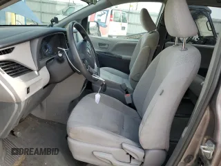 2019 Toyota Sienna L with VIN 5TDZZ3DC3KS969164, listed as a Copart auction lot 61050314 with 140,840 mi miles and Salvage Title. Bid and sale history available at carsss.com. Image 7.