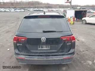 2021 Volkswagen Tiguan SE with VIN 3VV2B7AX0MM049291, listed as a IAAI auction lot 41910106 with 68,468 mi miles. Bid and sale history available at carsss.com. Image 16.
