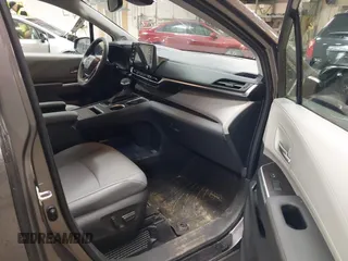 2023 Toyota Sienna XLE с VIN 5TDJSKFC0PS099650, выставлен на аукционе IAAI как лот 42324871 с пробегом 12 719 миль миль и . История ставок и продаж доступна на DreamBid. Изображение 5.