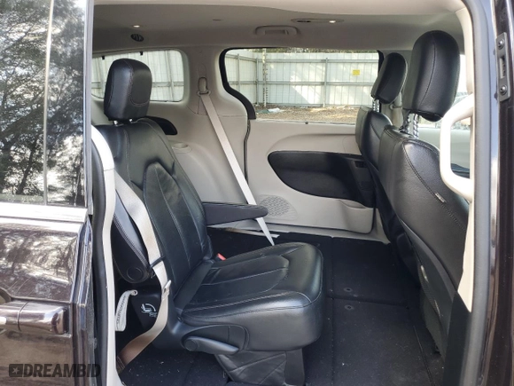 2017 Chrysler Pacifica Touring-L with VIN 2C4RC1BG9HR720025, listed as a Copart auction lot 89180625 with 125,273 mi miles and Salvage Title. Bid and sale history available at carsss.com. Image 10.