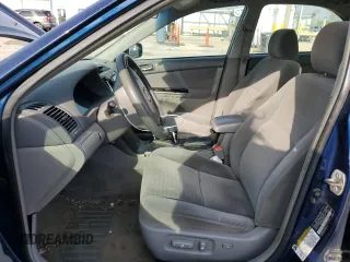 2005 Toyota Camry LE with VIN 4T1BF32K15U105357, listed as a Copart auction lot 53612715 with 166,159 mi miles and Salvage Title. Bid and sale history available at DreamBid. Image 7.