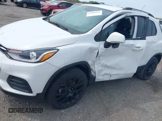 2022 Chevrolet Trax LT with VIN KL7CJPSM4NB530127, listed as a IAAI auction lot 42103923 with 34,851 mi miles and . Bid and sale history available at DreamBid. Image 6.