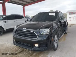 2017 MINI Countryman Cooper with VIN WMZYV5C30H3E01844, listed as a IAAI auction lot 41297336 with 16,946 mi miles. Bid and sale history available at carsss.com. Image 17.