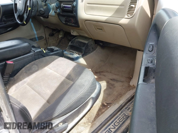 2004 Ford Ranger XL Fleet with VIN 1FTZR45E64PA22722, listed as a IAAI auction lot 42108153 with 192,519 mi miles and . Bid and sale history available at DreamBid. Image 5.