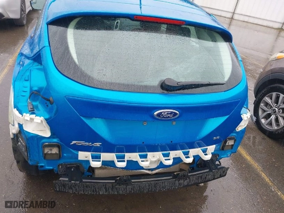 2014 Ford Focus SE with VIN 1FADP3K23EL162634, listed as a IAAI auction lot 41772913 with 113,405 mi miles. Bid and sale history available at carsss.com. Image 6.