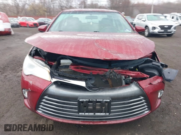2015 Toyota Camry XLE with VIN 4T1BF1FK8FU983576, listed as a IAAI auction lot 41910503 with 62,941 mi miles. Bid and sale history available at carsss.com. Image 12.
