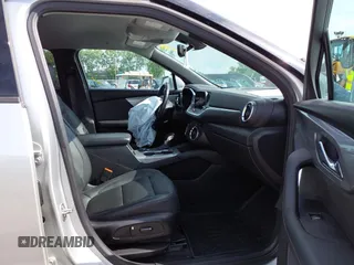 2020 Chevrolet Blazer LT с VIN 3GNKBJRS0LS552471, выставлен на аукционе IAAI как лот 42368381 с пробегом 89 697 миль миль и . История ставок и продаж доступна на DreamBid. Изображение 5.