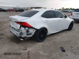 2017 Lexus IS 300 z VIN JTHCM1D21H5025621, wystawiony jako IAAI lot #42121222 z przebiegiem 81 709 mil mil oraz . Historia ofert i sprzedaży dostępna na DreamBid. Obrazek 4.