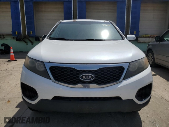2011 Kia Sorento LX with VIN 5XYKTCA15BG027989, listed as a Copart auction lot 54152835 with 232,372 mi miles and Clean Title. Bid and sale history available at DreamBid. Image 5.
