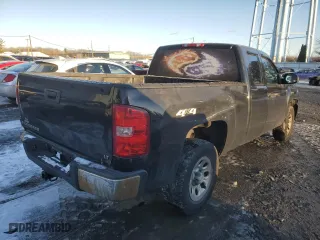 2009 Chevrolet Silverado 1500 LT with VIN 1GCEK29C49Z229167, listed as a Copart auction lot 87278224 with 110,619 mi miles and Salvage Title. Bid and sale history available at carsss.com. Image 3.