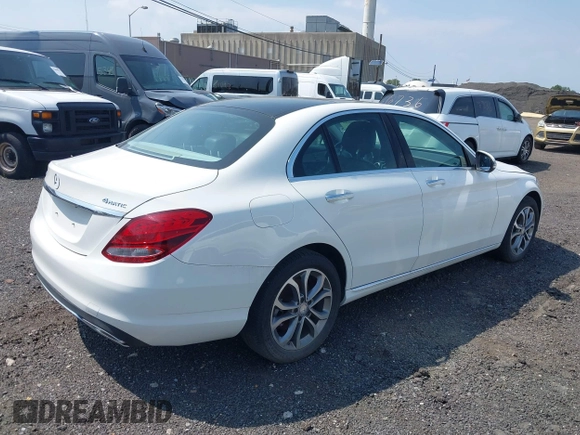 2017 Mercedes-Benz C 300 с VIN 55SWF4KB2HU204504, выставлен на аукционе IAAI как лот 42660080 с пробегом 40 202 миль миль и . История ставок и продаж доступна на DreamBid. Изображение 4.