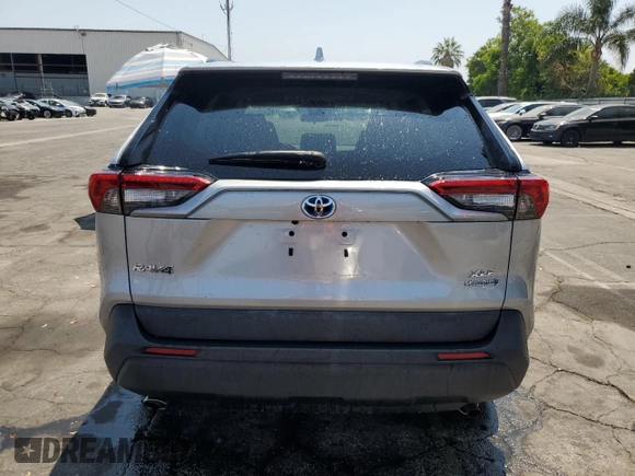 2022 Toyota RAV4 Hybrid XLE z VIN 4T3RWRFV1NU071840, wystawiony jako Copart lot #64656285 z przebiegiem 39 521 mil mil oraz Szkoda całkowita • Salvage title. Historia ofert i sprzedaży dostępna na DreamBid. Obrazek 6.