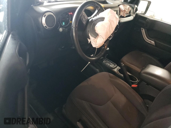 2013 Jeep Wrangler Sahara z VIN 1C4AJWBG4DL504800, wystawiony jako Copart lot #60504575 z przebiegiem 166 687 mil mil oraz Szkoda całkowita • Salvage title. Historia ofert i sprzedaży dostępna na DreamBid. Obrazek 8.