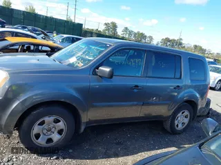 2011 Honda Pilot LX with VIN 5FNYF4H29BB031413, listed as a IAAI auction lot 42141970 with Not Provided miles and . Bid and sale history available at DreamBid. Image 13.
