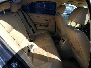 2008 BMW 3 Series 328i z VIN WBAVA37528NL47251, wystawiony jako Copart lot #51368055 z przebiegiem 166 984 mil mil oraz Szkoda całkowita • Salvage title. Historia ofert i sprzedaży dostępna na DreamBid. Obrazek 10.