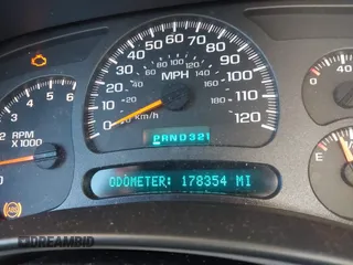 2003 Chevrolet Silverado 1500 with VIN 2GCEK19T631215989, listed as a IAAI auction lot 41633803 with 178,354 mi miles. Bid and sale history available at carsss.com. Image 7.