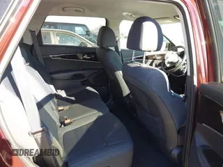 2019 Kia Sorento LX V6 with VIN 5XYPG4A53KG594088, listed as a IAAI auction lot 41249727 with 32,631 mi miles. Bid and sale history available at carsss.com. Image 8.