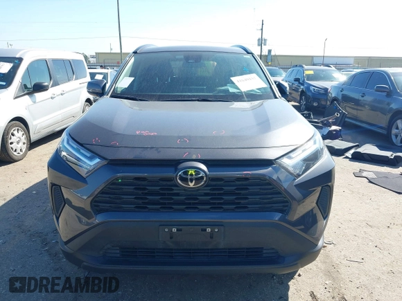 2023 Toyota RAV4 XLE with VIN 2T3W1RFV4PW299898, listed as a IAAI auction lot 41640181 with 31,455 mi miles. Bid and sale history available at carsss.com. Image 13.