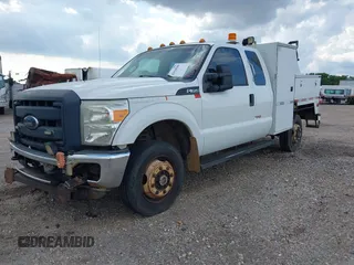 2014 Ford F-350 with VIN 1FT7X3B61EEA23424, listed as a IAAI auction lot 42034586 with 205,394 mi miles and . Bid and sale history available at DreamBid. Image 2.