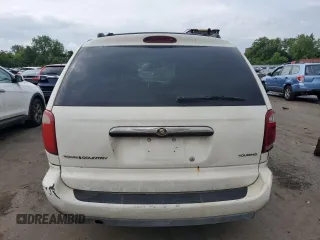2006 Chrysler Town & Country Touring z VIN 2A4GP54L56R631489, wystawiony jako Copart lot #58981685 z przebiegiem 242 106 mil mil oraz Szkoda całkowita • Salvage title. Historia ofert i sprzedaży dostępna na DreamBid. Obrazek 6.