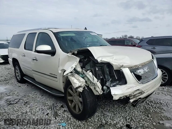 2012 GMC Yukon XL Denali with VIN 1GKS1MEF2CR298971, listed as a Copart auction lot 86310424 with Not Provided miles and Salvage Title. Bid and sale history available at carsss.com. Image 11.