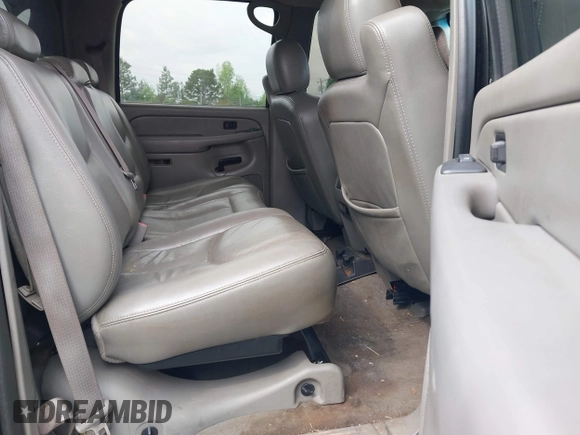 2005 Chevrolet Avalanche LS with VIN 3GNEC12Z55G210554, listed as a IAAI auction lot 41980836 with 269,125 mi miles and . Bid and sale history available at DreamBid. Image 8.