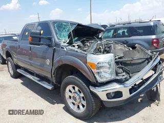 2014 Ford F-250 XL z VIN 1FT7W2BT4EEA71728, wystawiony jako IAAI lot #42320316 z przebiegiem Nie podano mil oraz . Historia ofert i sprzedaży dostępna na DreamBid. Obrazek 1.