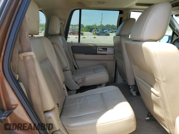 2011 Ford Expedition XLT z VIN 1FMJU1H55BEF34210, wystawiony jako Copart lot #54511145 z przebiegiem 153 695 mil mil oraz Czysty tytuł • Clean title. Historia ofert i sprzedaży dostępna na DreamBid. Obrazek 11.