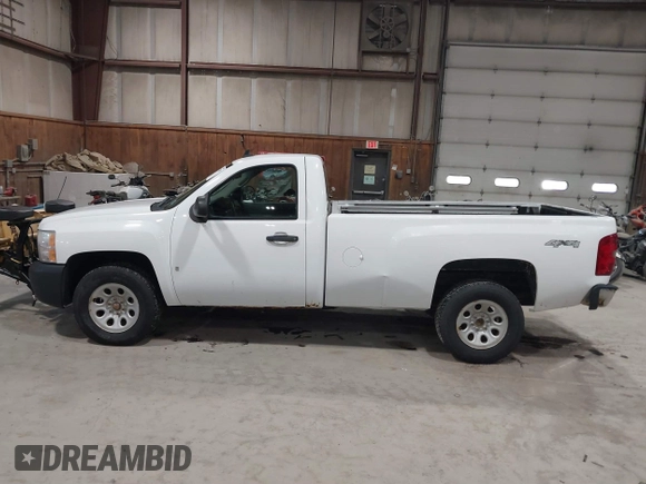 2008 Chevrolet Silverado 1500 Work Truck with VIN 1GCEK14C38Z242301, listed as a IAAI auction lot 41782709 with 42,525 mi miles. Bid and sale history available at carsss.com. Image 14.