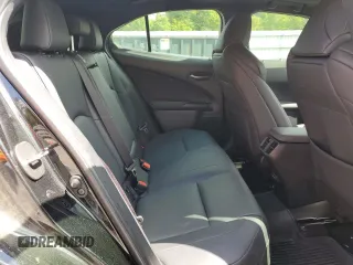 2022 Lexus UX with VIN JTHE3JBH2N2046669, listed as a Copart auction lot 72200434 with 19,880 mi miles and Non Repairable. Bid and sale history available at carsss.com. Image 11.