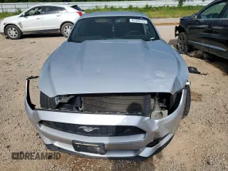 2017 Ford Mustang V6 z VIN 1FA6P8AM1H5267139, wystawiony jako Copart lot #61243115 z przebiegiem 136 917 mil mil oraz Szkoda całkowita • Salvage title. Historia ofert i sprzedaży dostępna na DreamBid. Obrazek 5.