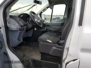 2019 Ford Transit z VIN 1FTYR1ZM9KKA42517, wystawiony jako Copart lot #47355825 z przebiegiem Nie podano mil oraz Szkoda całkowita • Salvage title. Historia ofert i sprzedaży dostępna na DreamBid. Obrazek 7.