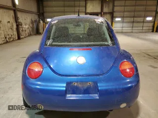 2004 Volkswagen New Beetle Coupe GLS with VIN 3VWCK31C34M422989, listed as a Copart auction lot 77594674 with 212,116 mi miles and Salvage Title. Bid and sale history available at carsss.com. Image 6.