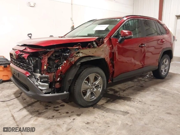 2024 Toyota RAV4 XLE with VIN 2T3P1RFV1RW423570, listed as a IAAI auction lot 41946644 with 34,490 mi miles. Bid and sale history available at carsss.com. Image 2.