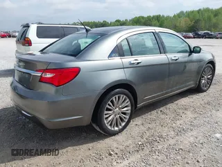 2012 Chrysler 200 Limited with VIN 1C3CCBCB4CN304232, listed as a IAAI auction lot 42079831 with 154,222 mi miles. Bid and sale history available at carsss.com. Image 4.