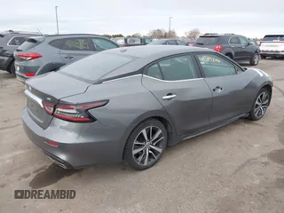 2020 Nissan Maxima SV with VIN 1N4AA6CV9LC370805, listed as a IAAI auction lot 41383206 with 95,539 mi miles. Bid and sale history available at carsss.com. Image 4.