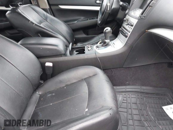 2009 Infiniti G37 x with VIN JNKCV61F79M053982, listed as a IAAI auction lot 42162785 with 197,919 mi miles. Bid and sale history available at carsss.com. Image 5.
