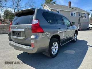 2013 Lexus GX 460 z VIN JTJBM7FX9D5063050, wystawiony jako Copart lot #53433645 z przebiegiem 175 445 mil mil oraz Tytuł czysty. Historia ofert i sprzedaży dostępna na DreamBid. Obrazek 3.