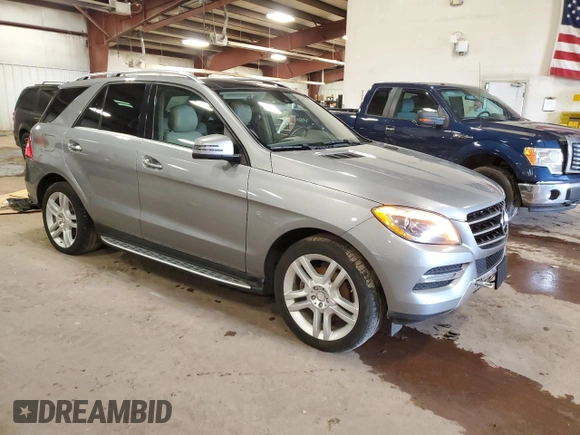 2014 Mercedes-Benz M 350 with VIN 4JGDA2EB0EA429463, listed as a Copart auction lot 60198335 with 197,530 mi miles and Clean title. Bid and sale history available at DreamBid. Image 4.