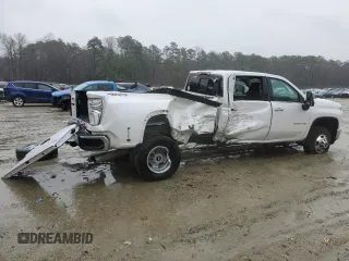 2022 Chevrolet Silverado 3500HD LTZ z VIN 1GC4YUEY9NF106158, wystawiony jako Copart lot #50033485 z przebiegiem 11 721 mil mil oraz Szkoda całkowita • Salvage title. Historia ofert i sprzedaży dostępna na DreamBid. Obrazek 3.