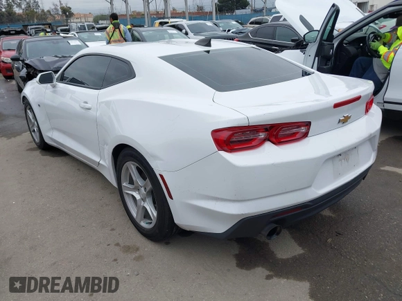 2020 Chevrolet Camaro 1LT with VIN 1G1FB1RX3L0149462, listed as a IAAI auction lot 42047607 with 68,278 mi miles. Bid and sale history available at carsss.com. Image 3.