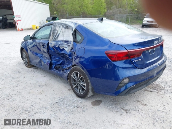 2024 Kia Forte LXS with VIN 3KPF24AD9RE807621, listed as a IAAI auction lot 41839722 with 42,027 mi miles. Bid and sale history available at carsss.com. Image 3.
