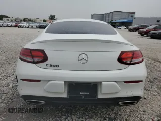 2020 Mercedes-Benz C 300 с VIN WDDWJ8DB2LF945931, выставлен на аукционе Copart как лот 61470194 с пробегом Не указан миль и На запчасти • Non repairable. История ставок и продаж доступна на DreamBid. Изображение 6.
